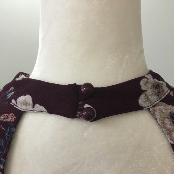 Burgundy V-Neck Swing Dress - Picture 6 of 8